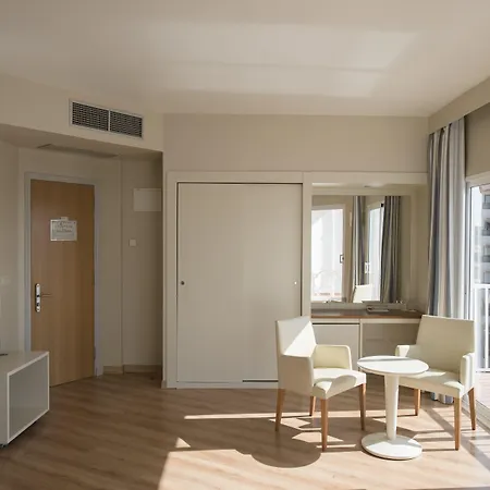 Agamenon 4* Ες Καστέλ